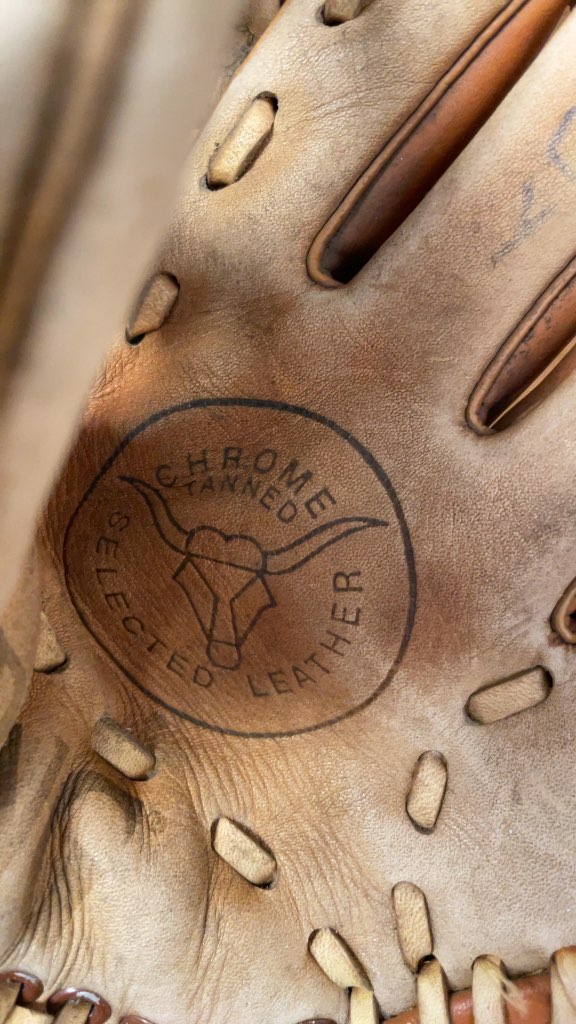 Spalding A4000 8" Left Hand Baseball Glove - Brown