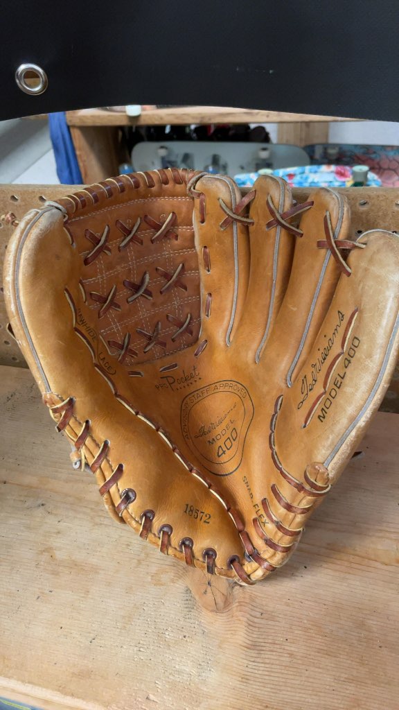 Ted Williams Model 400 13" Left Hand Throw Baseball Glove