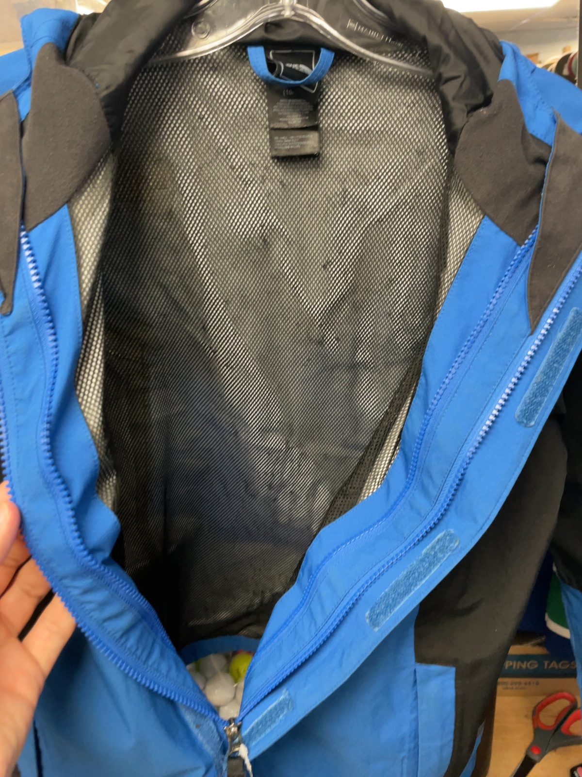 The North Face HyVent Boy's M (10/12) Rain Jacket