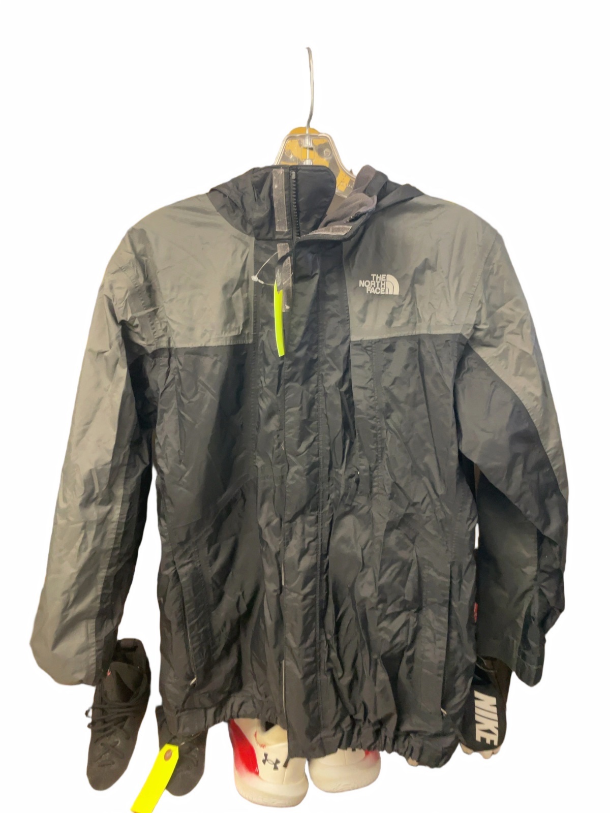 The North Face HyVent Rain Jacket Boys L (14/16) Black/Grey - image 1