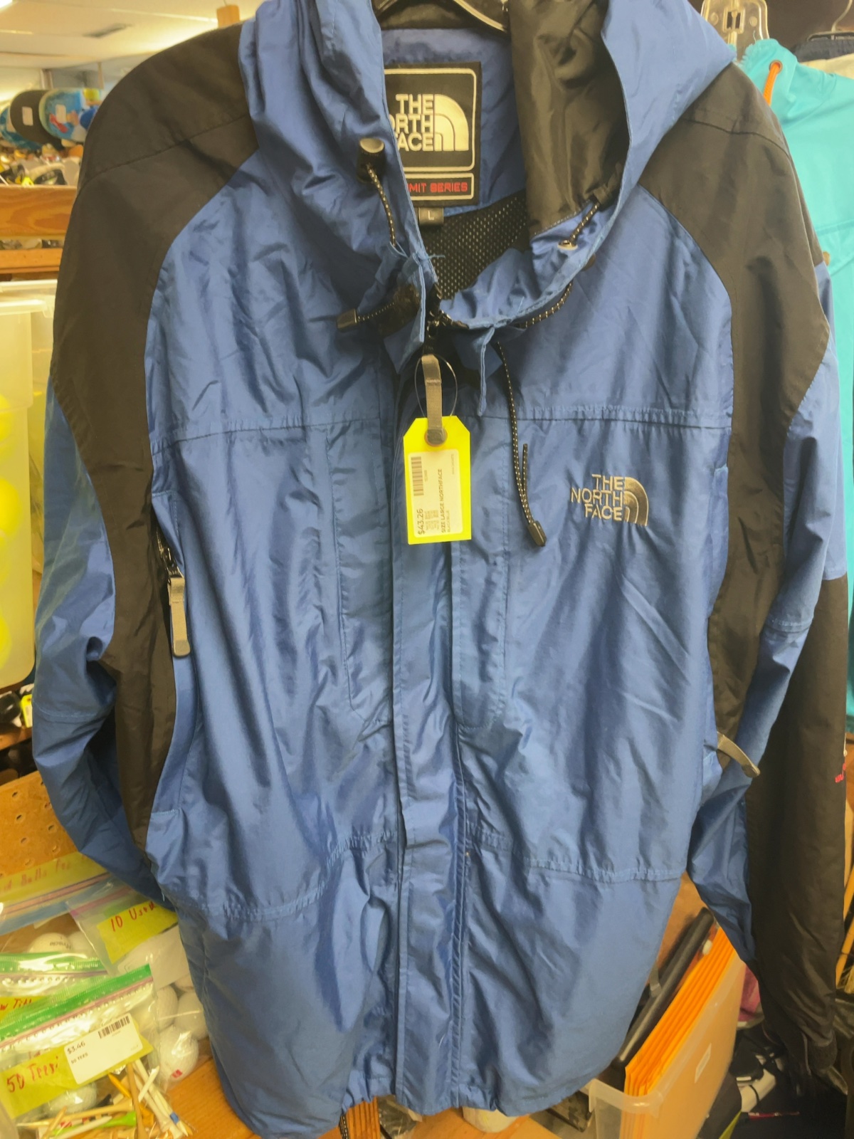 The North Face Summit Series Size L Rain Jacket
