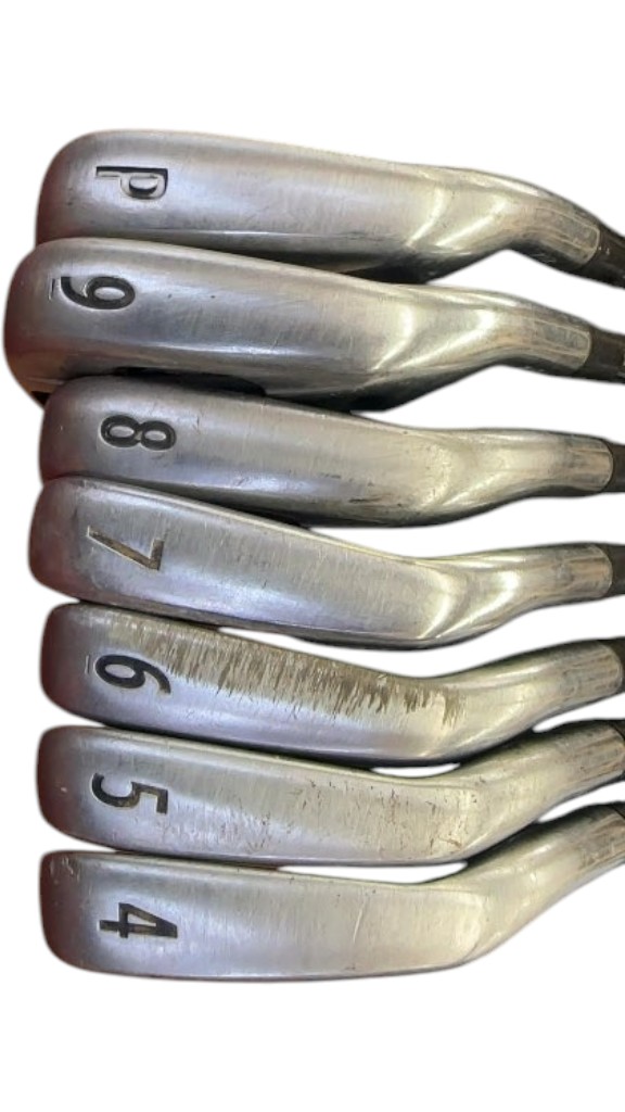 Titleist Golf Iron Set AP1 712 4-PW Used