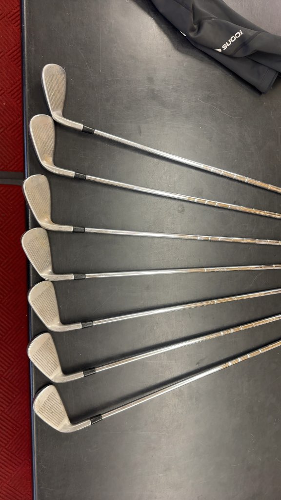 Titleist Golf Iron Set AP1 712 4-PW Used