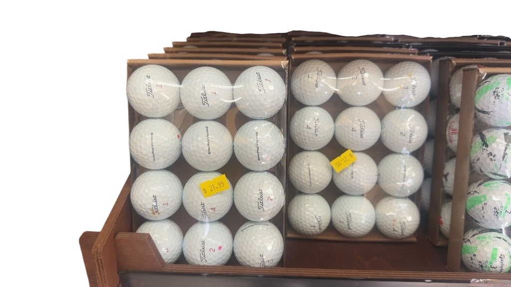 Titleist Pro V1x Golf Balls Used 12-PackB grade balls in good shape with all sorts of brands available - image 1