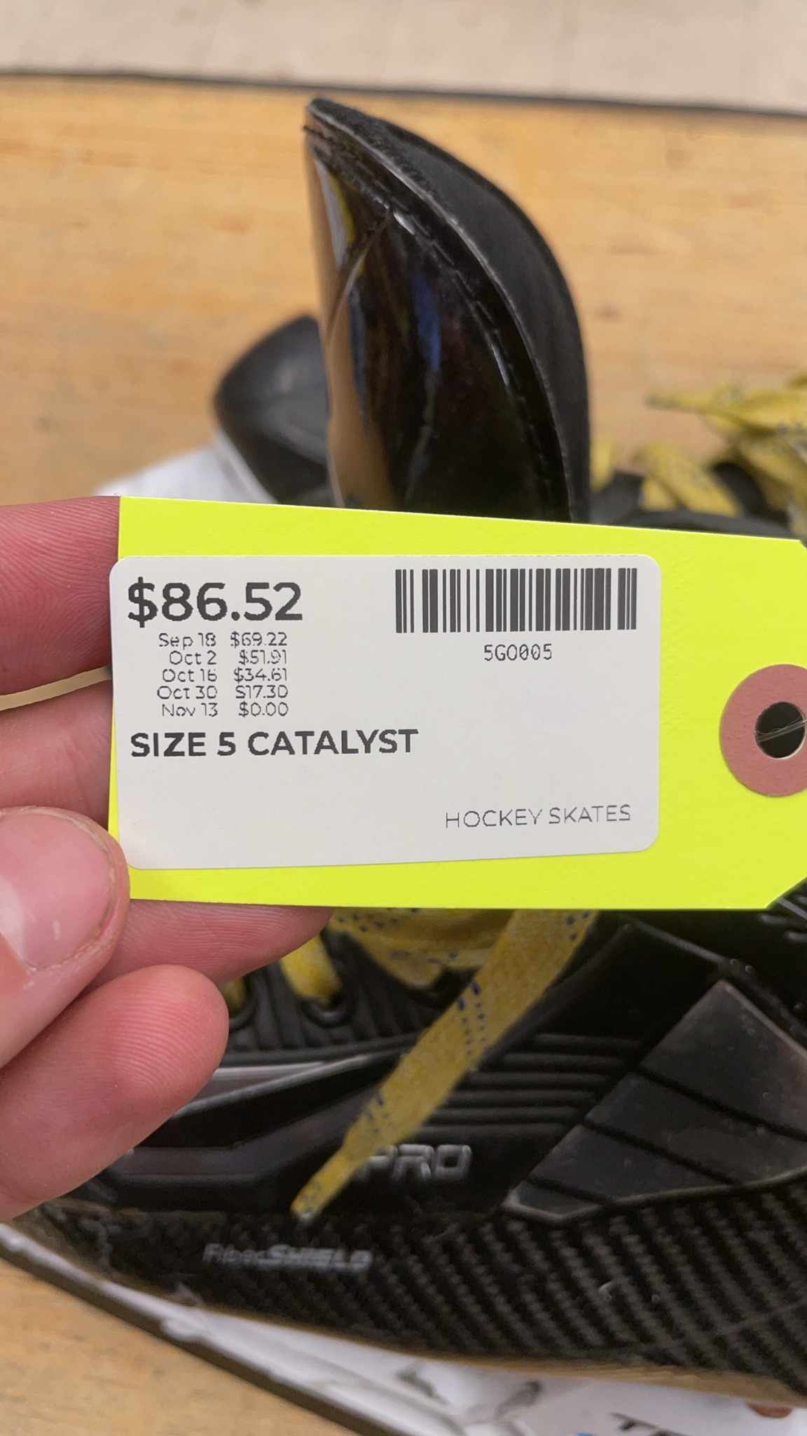 True Catalyst Size 5 Hockey Skates