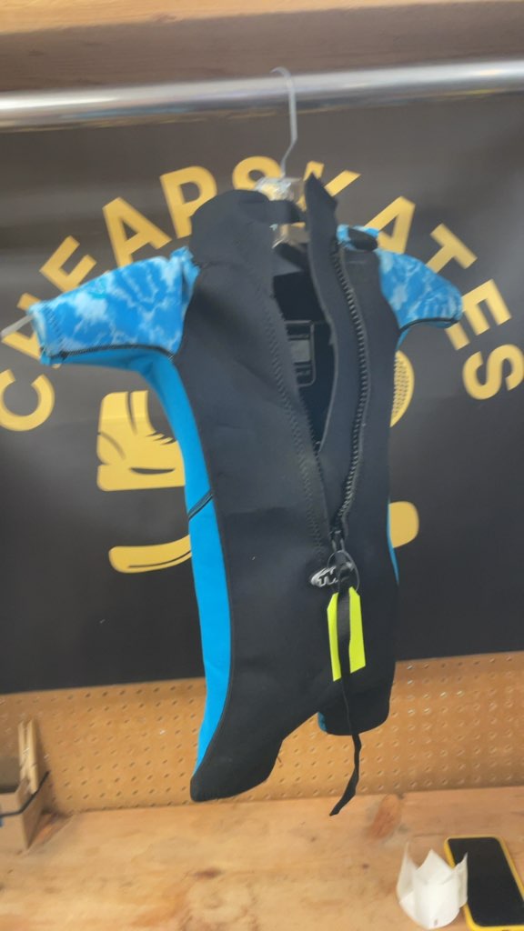 TWF Kids' Shorty Wetsuit - Black/Blue - Size 3-4J