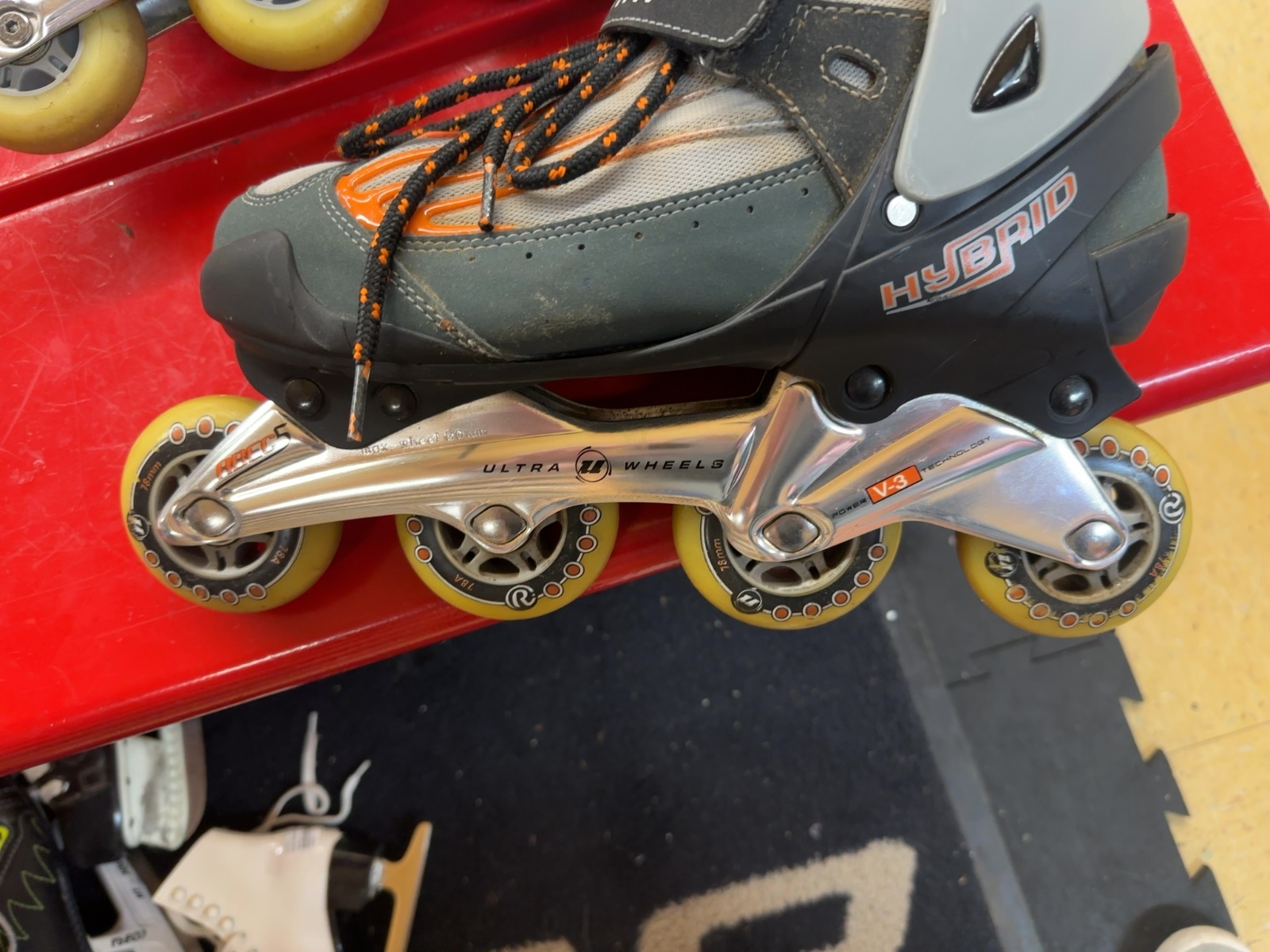 Ultra Wheels Hybrid V-3 Inline Skates - Size 10.5