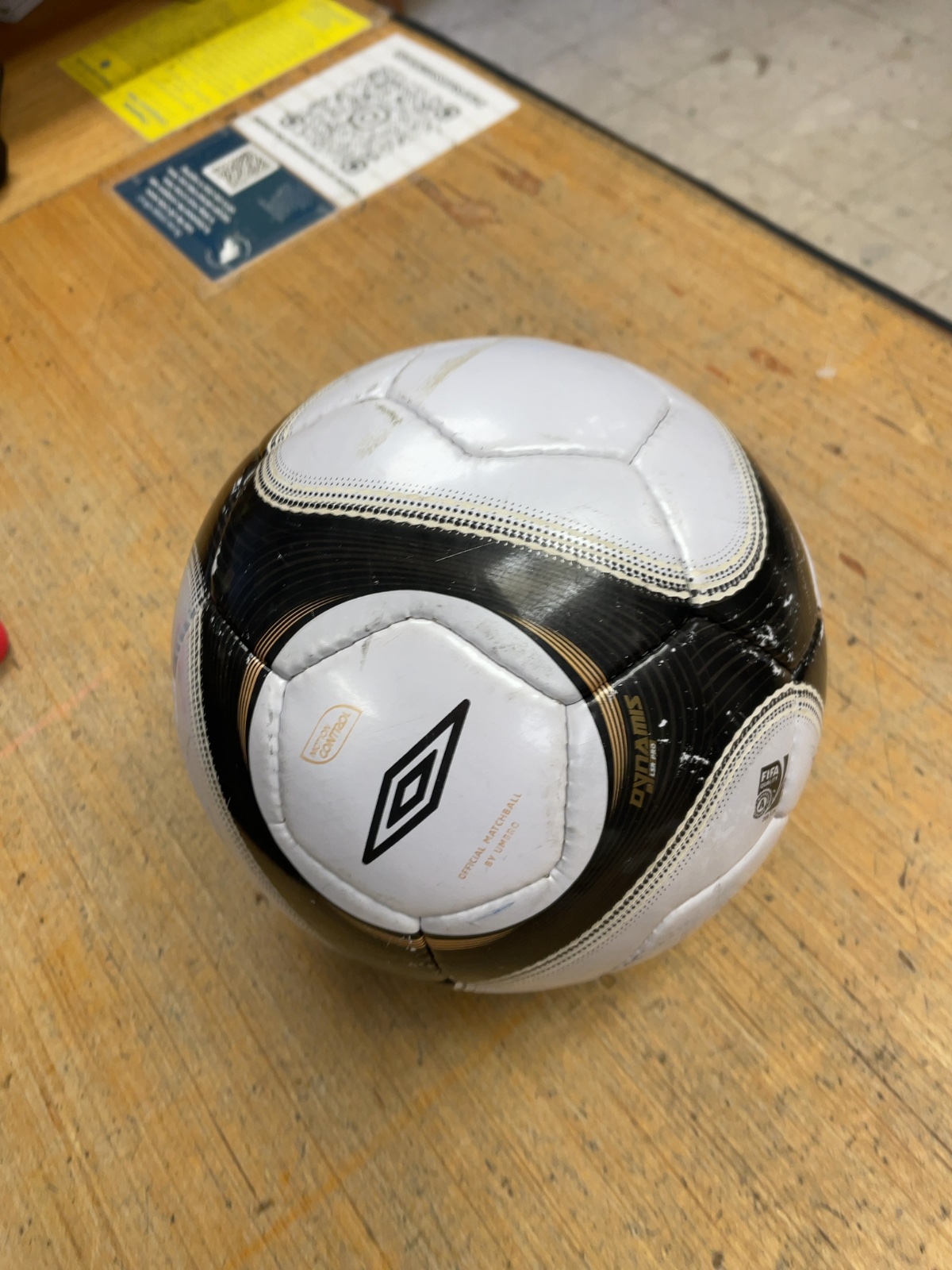 Umbro Dynamis LSR Pro Soccer Ball