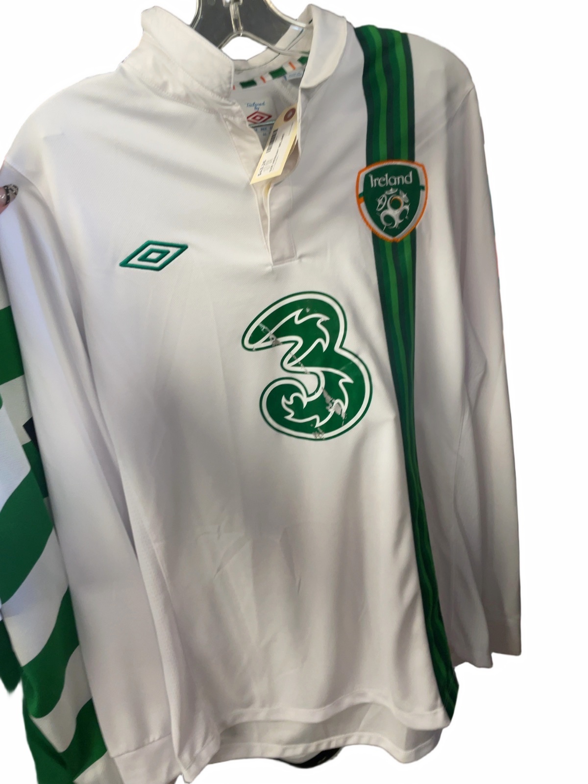 Umbro Ireland Soccer Jersey Medium Long Sleeve