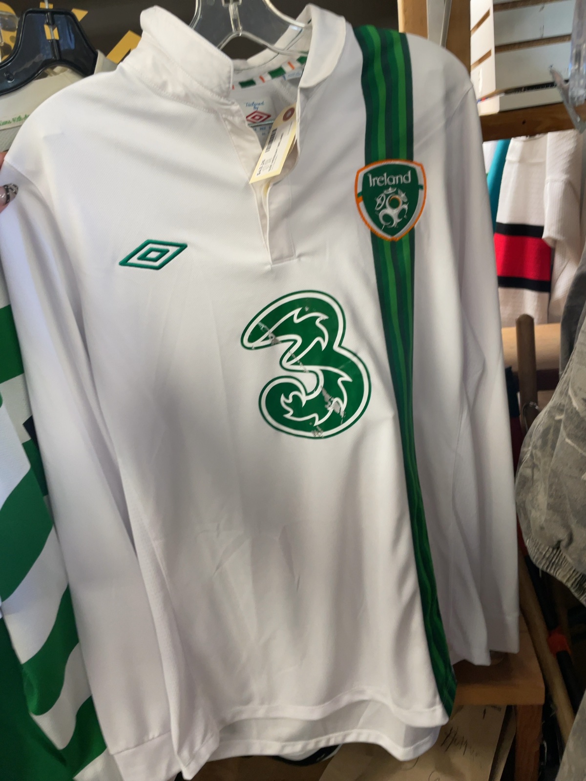 Umbro Ireland Soccer Jersey Medium Long Sleeve