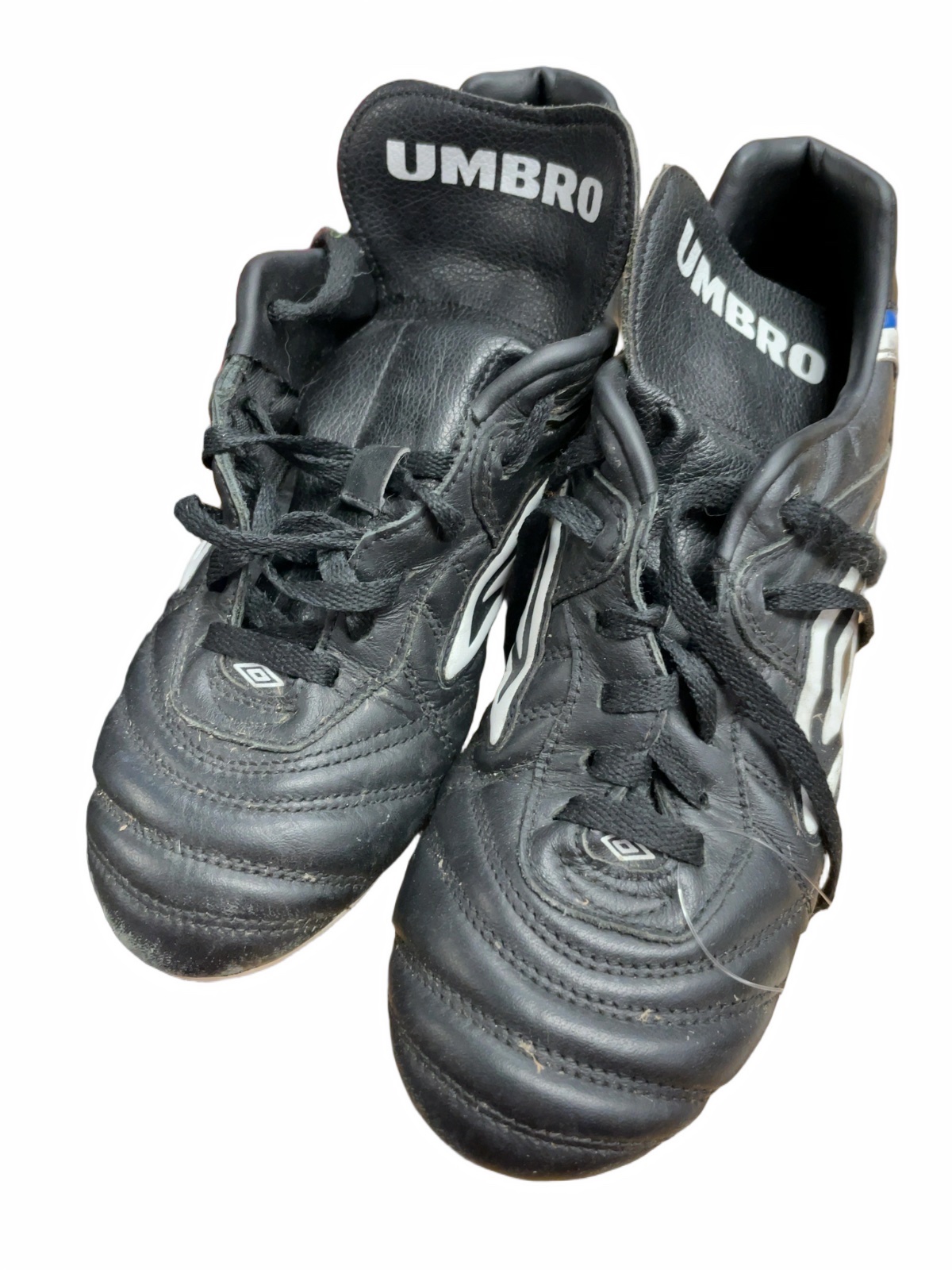 Umbro Soccer Cleats Size 7 Black/White - image 1