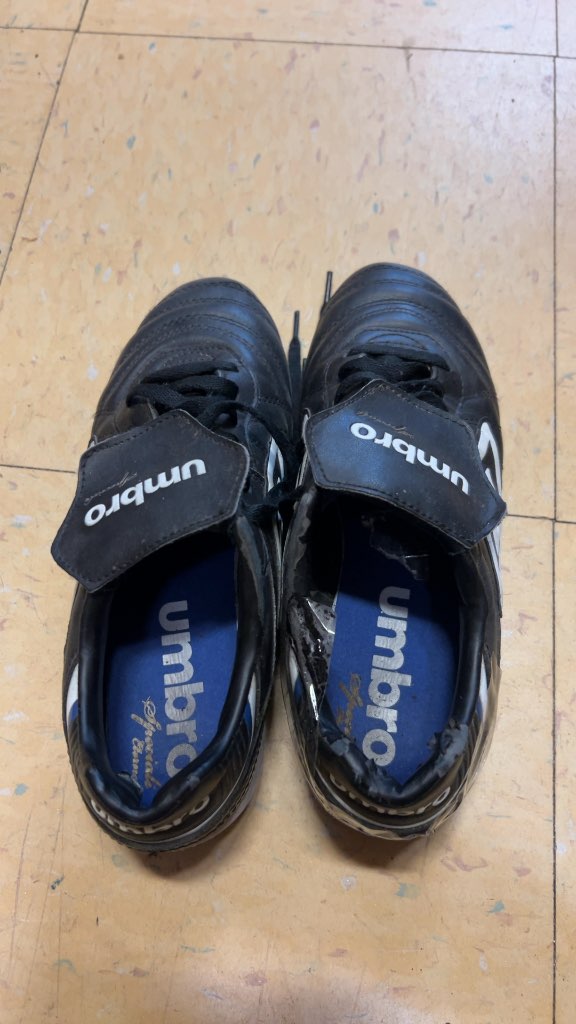Umbro Soccer Cleats Speciali Black Used Size 5.5