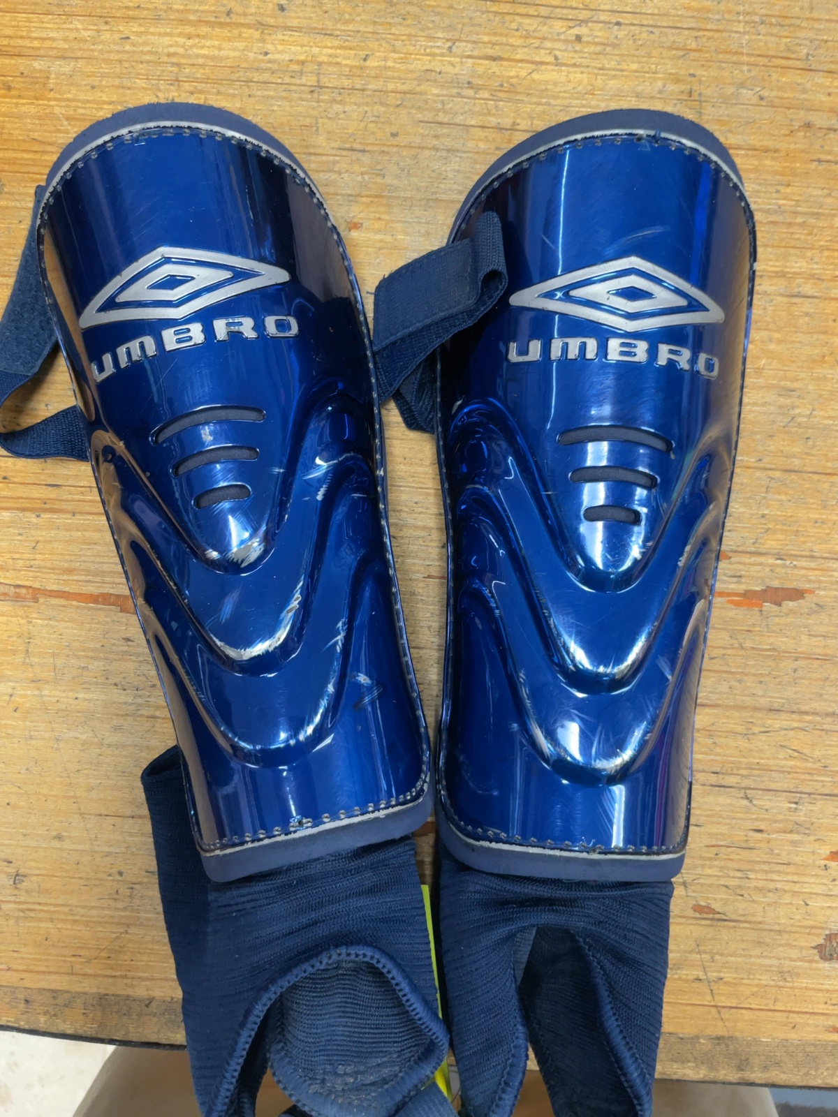 Umbro Soccer Shin Pads - Blue
