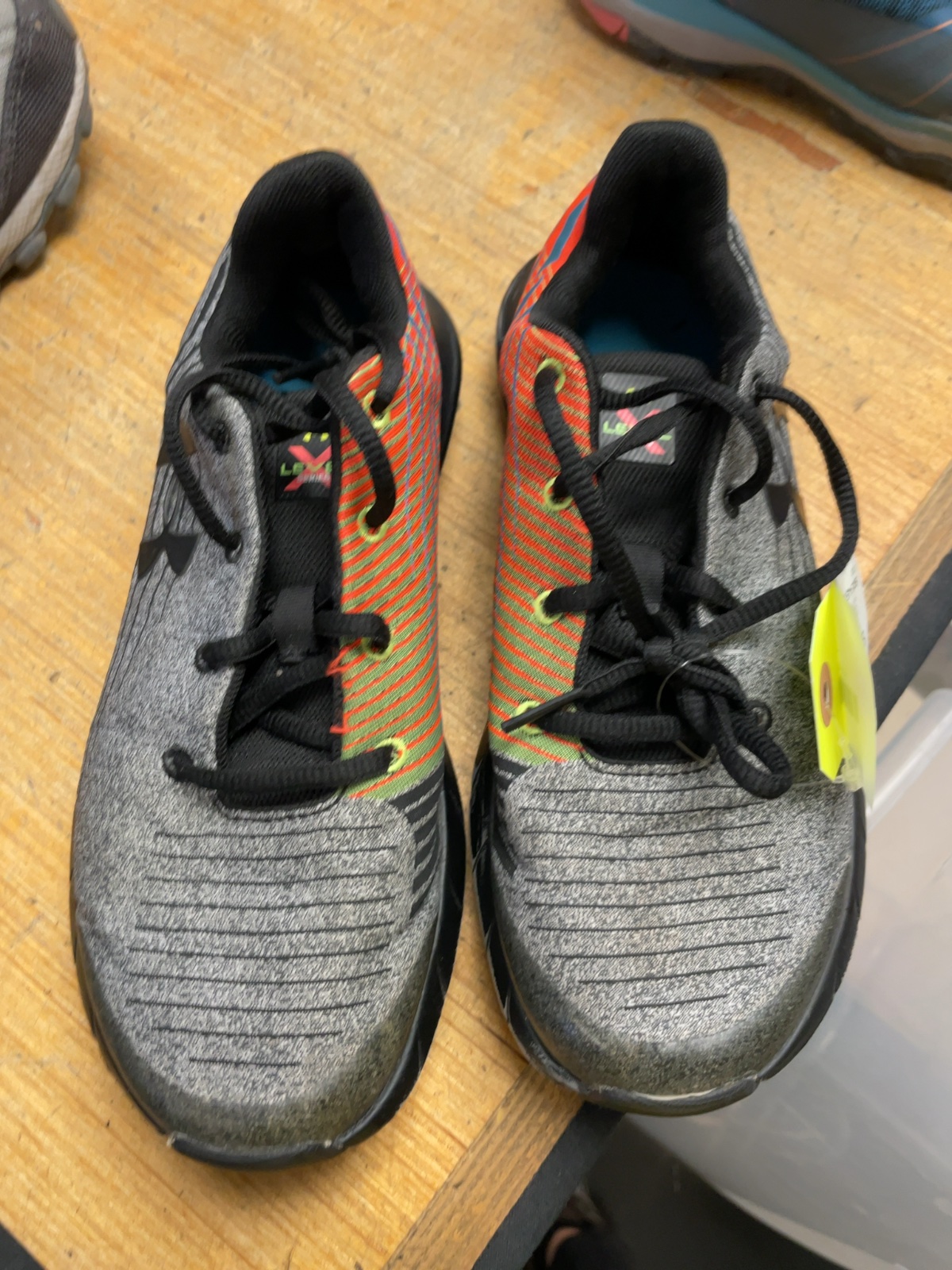 Under Armour Level X Series Size 4.5 UA Running Shoes