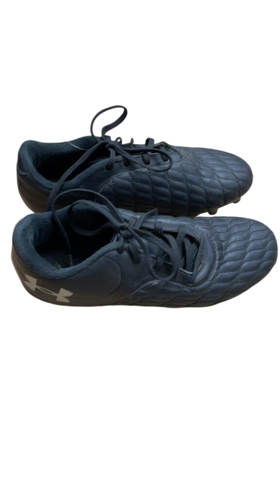 Under Armour Soccer Cleats Size 3.5 Black - image 1