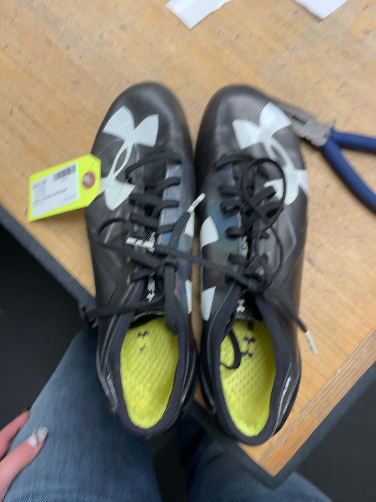 Under Armour Soccer Cleats Size 7 Black/White