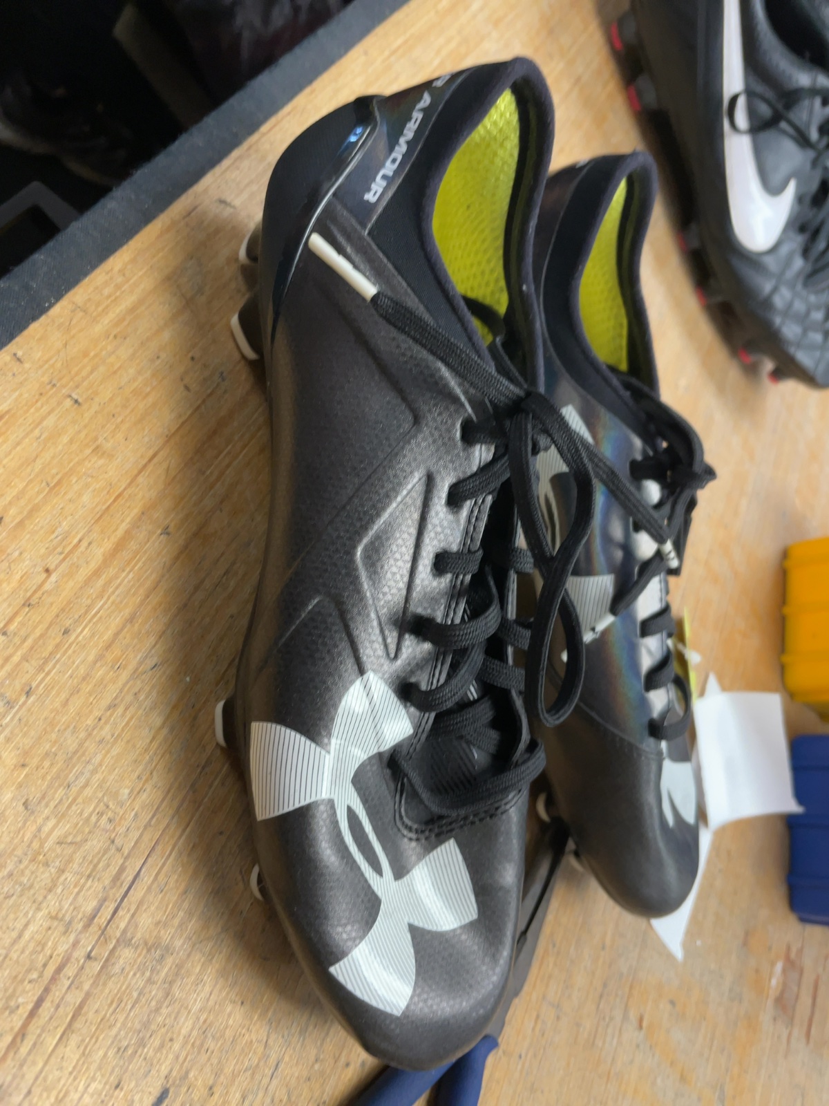 Under Armour Soccer Cleats Size 7 Black/White