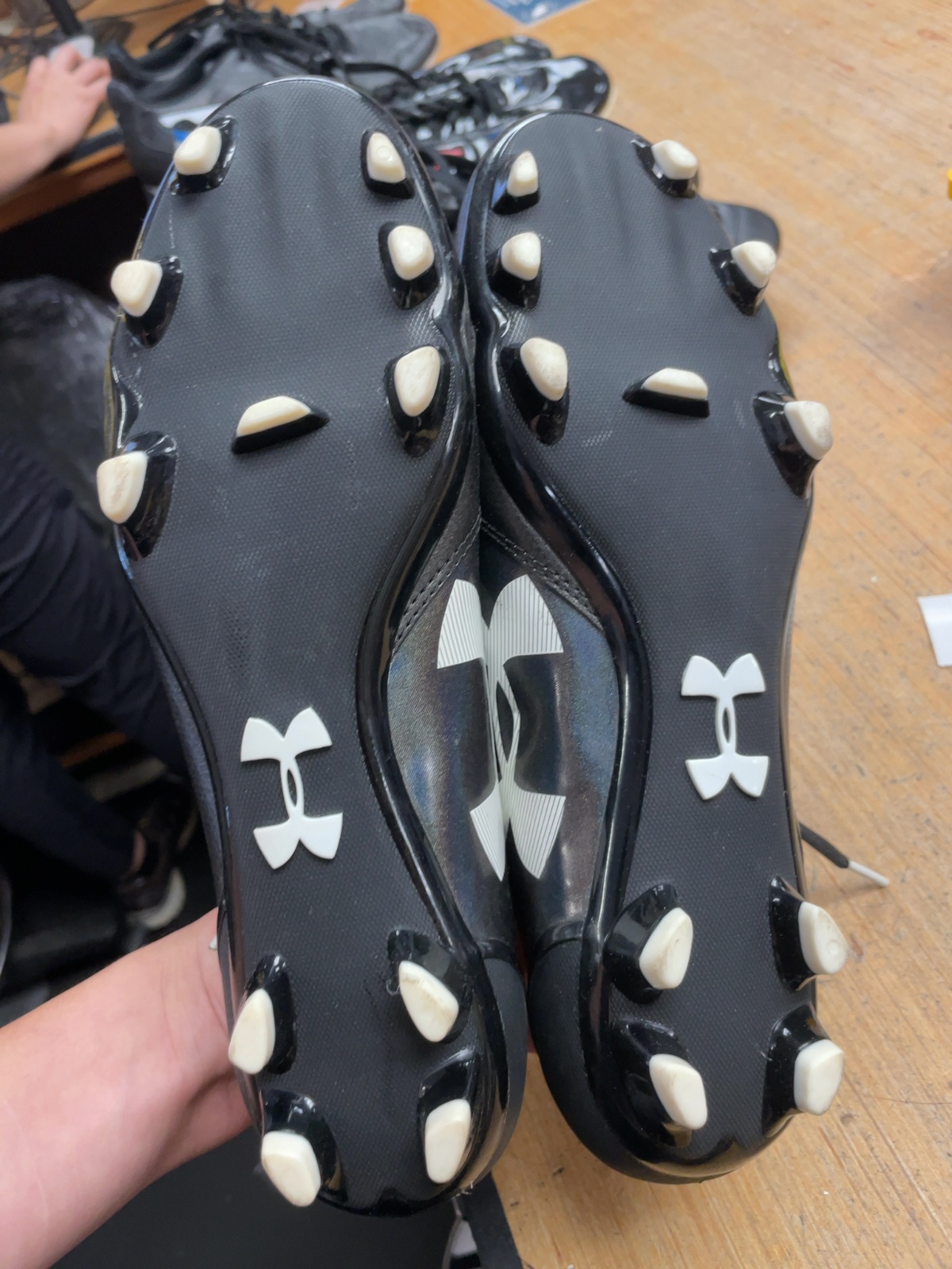 Under Armour Soccer Cleats Size 7 Black/White