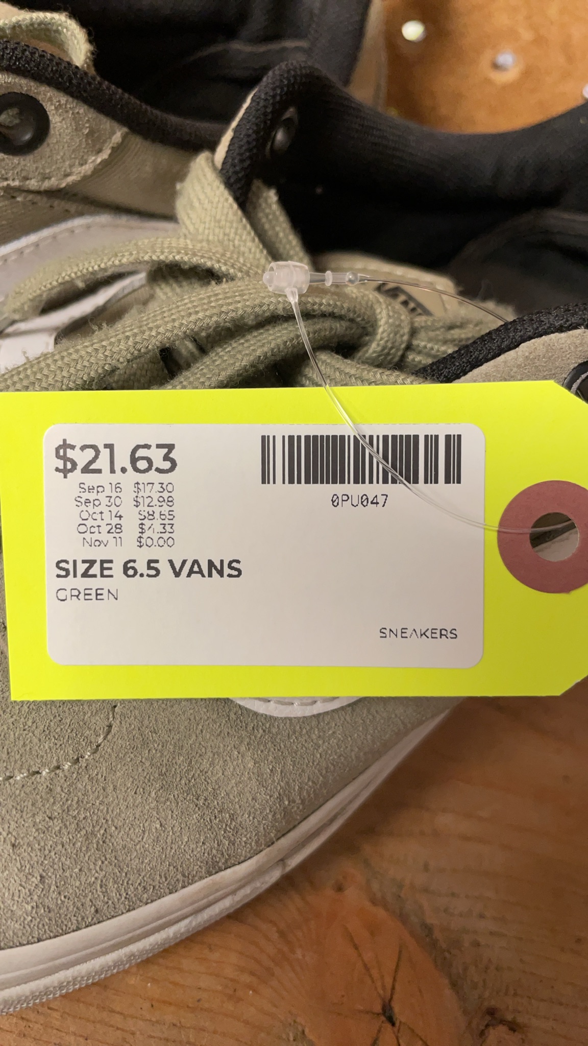 Vans Sneakers Size 6.5 Green Suede