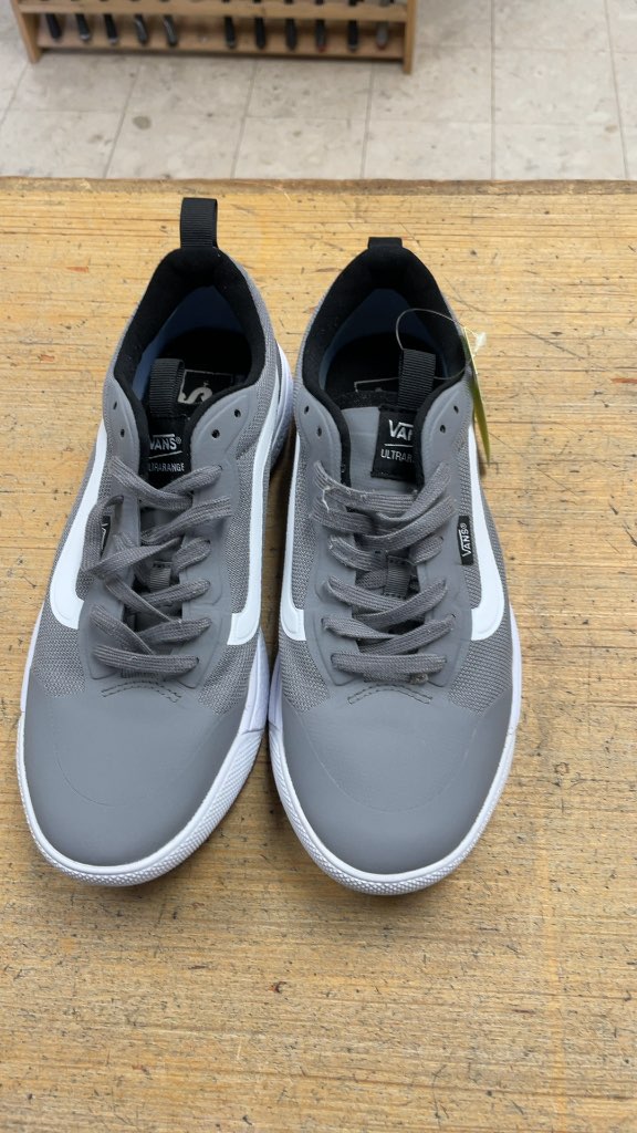 Vans UltraRange Sneakers - Grey - Size 9