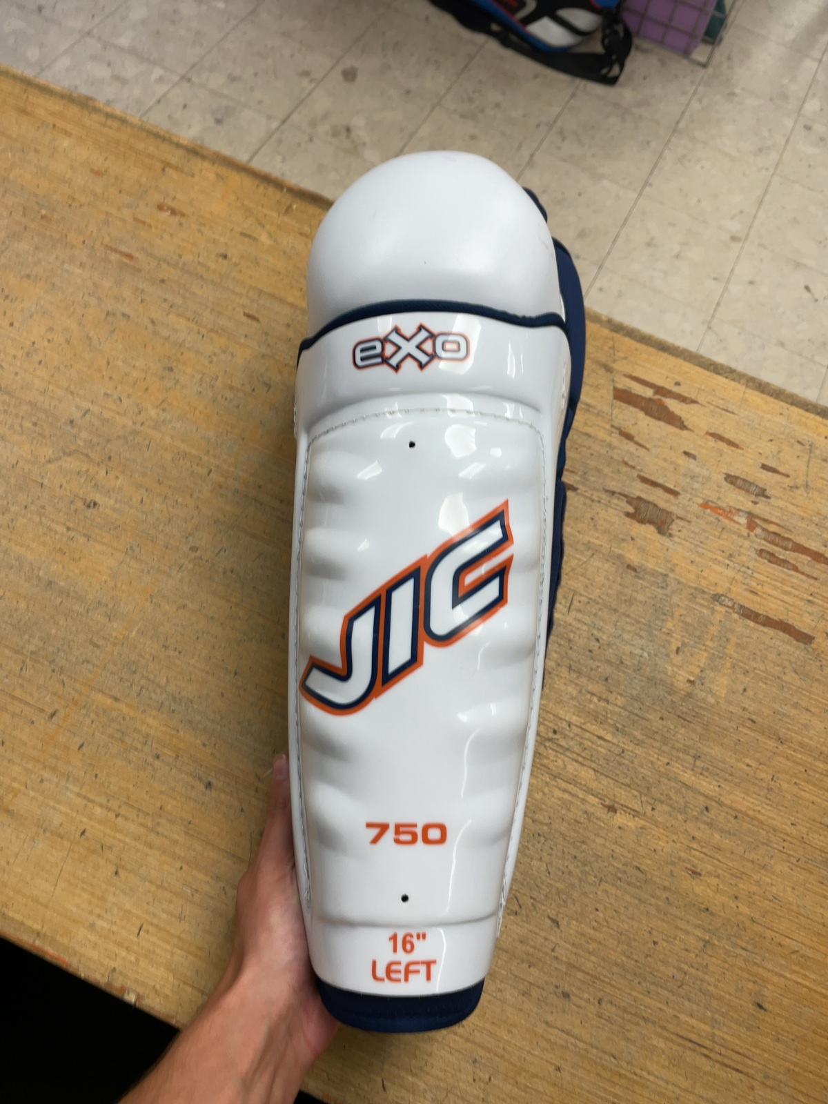 VIC EXO 750 16" Hockey Shin Pads