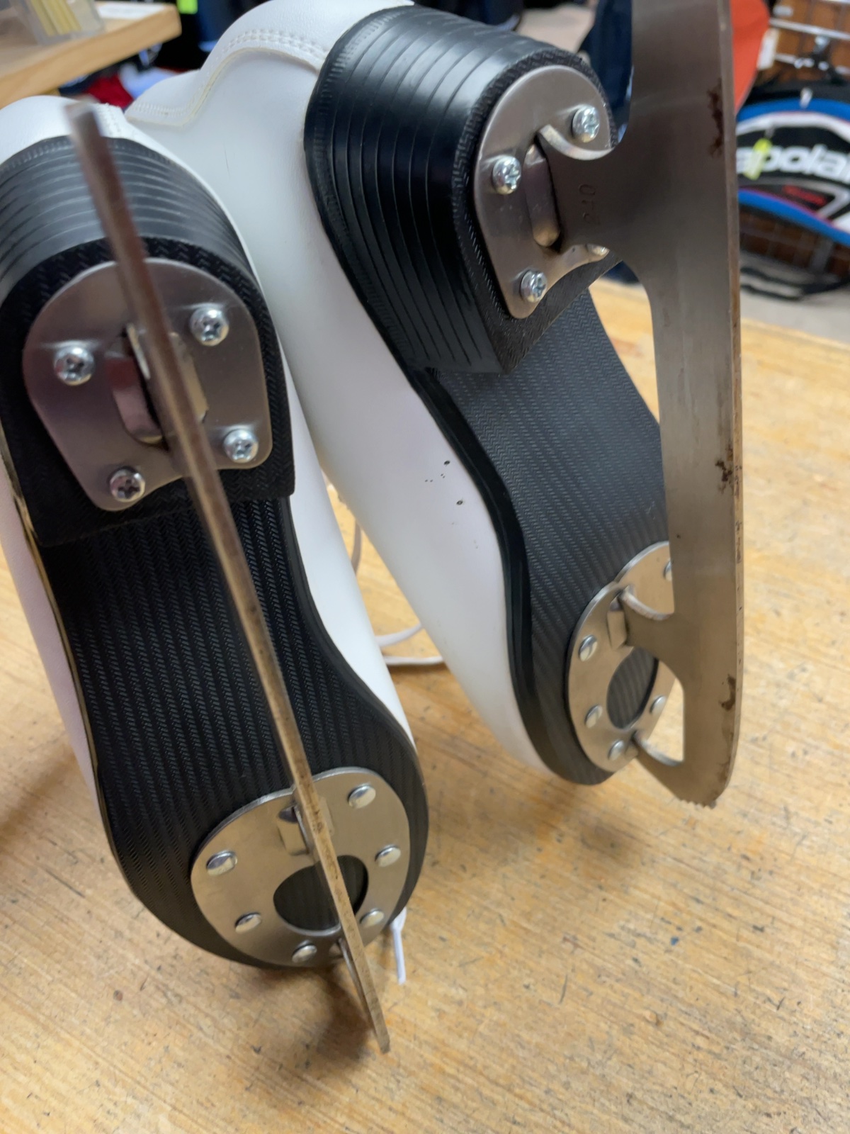 Vic Figure Skates Size 7 White