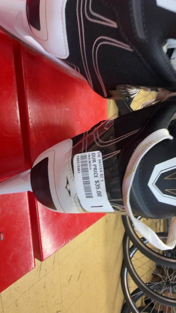 VIC HXi Hockey Skates Black/White Good Condition Size 1