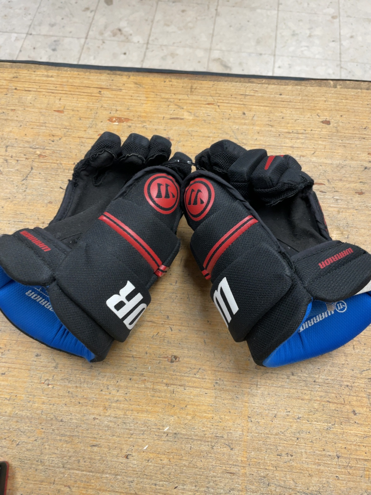 Warrior Covert 11" Hockey Gloves