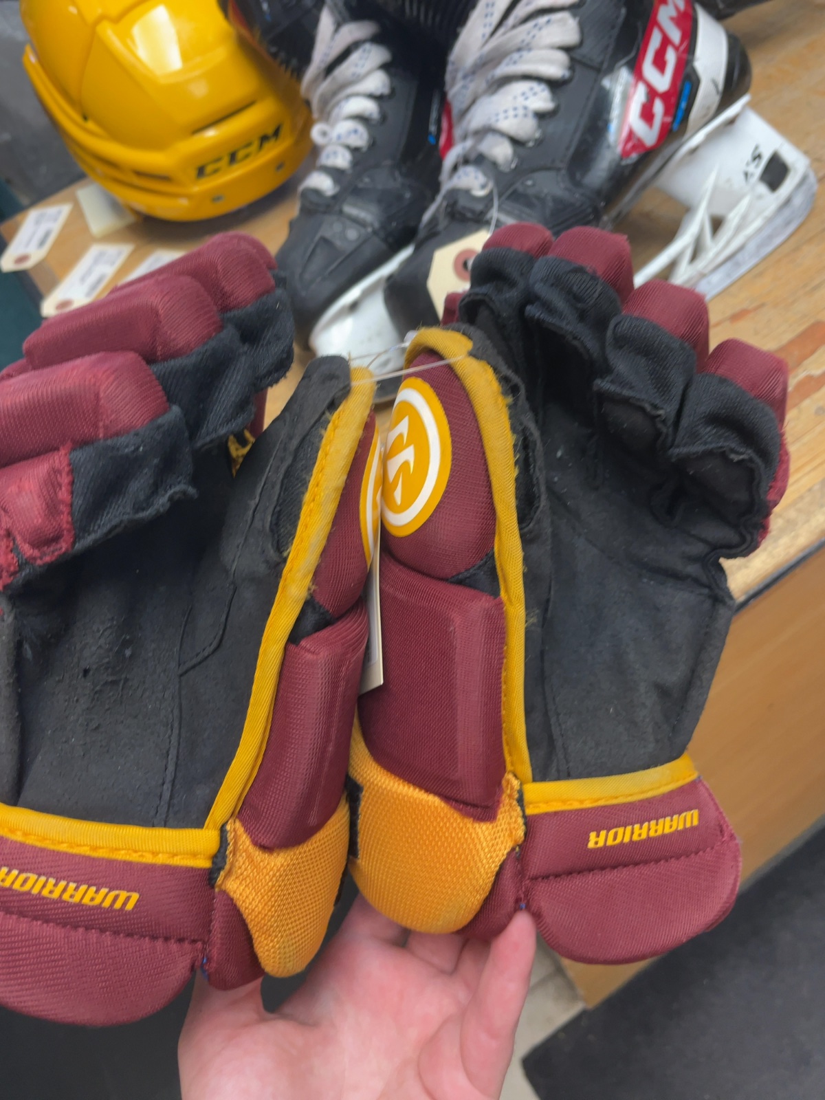 Warrior Covert 11" Junior Hockey Gloves Bulldogs Maroon/Yellow