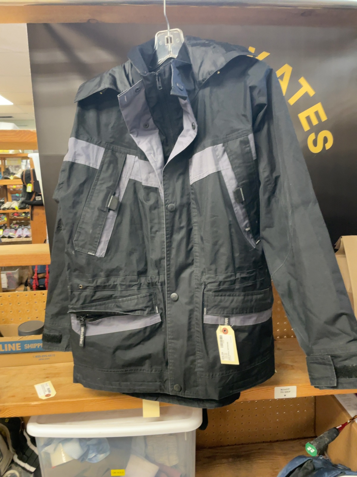 Wetskins Rain Jacket Size Small Black/Grey