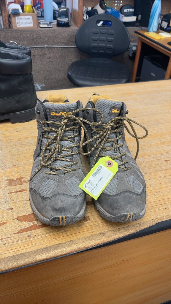 Wind River Hiking Boots - Size 10.5