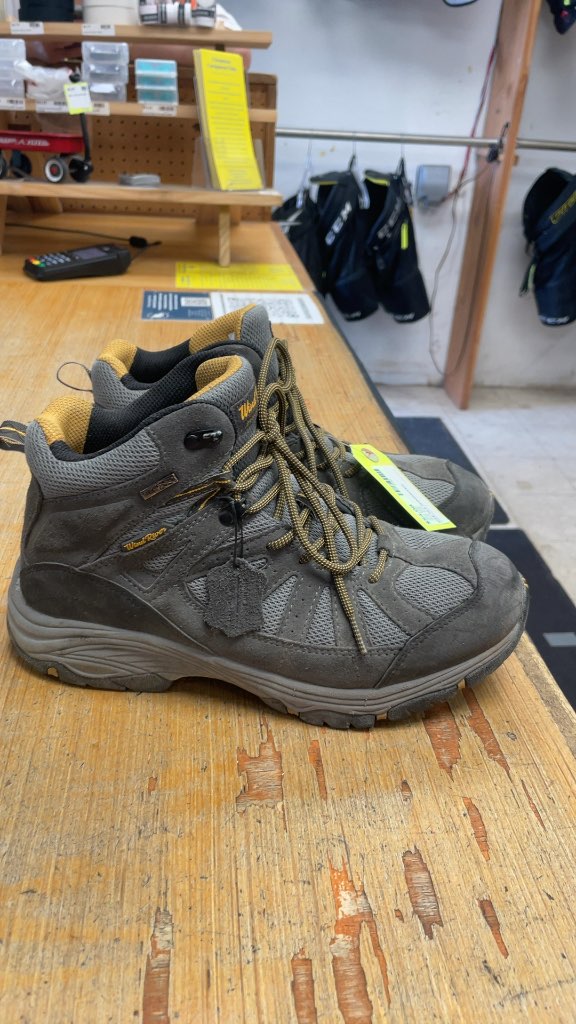Wind River Hiking Boots - Size 10.5
