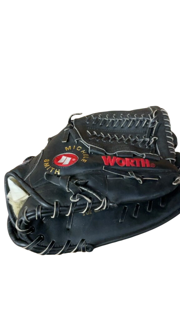 Worth Michele Smith 12" right Hand Throw Softball Glove