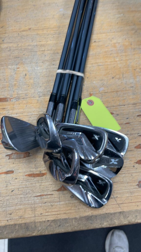 X1 Pro Iron Set (5-9, P, 56) with Matrix Studio 74 Graphite Shafts