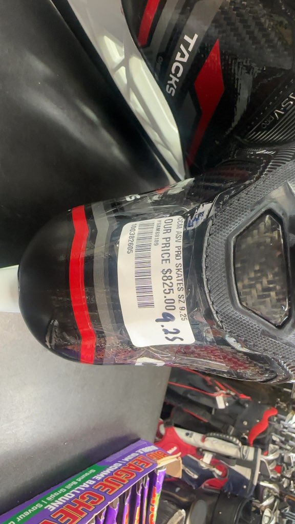 CCM Tacks AS-V Pro Hockey Skates Excellent Condition Size 9.25 custom skates with Black steel