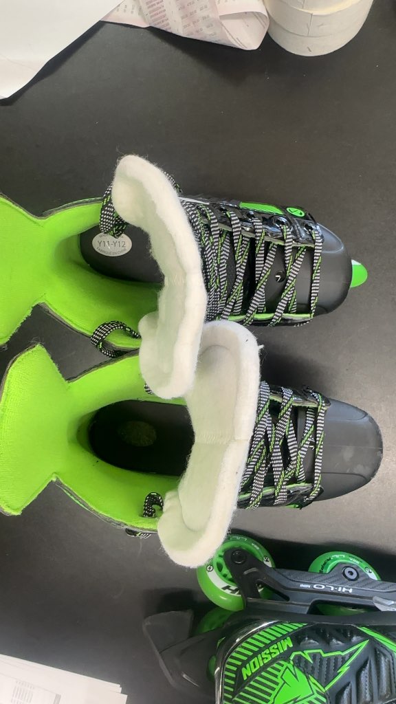 Mission Lil' Ripper Inline Hockey Skates Black/Green Used Size Y11-Y12