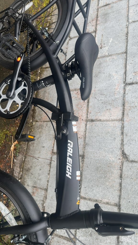 Raleigh Flex 2.0 Folding Bike Black Used 20"