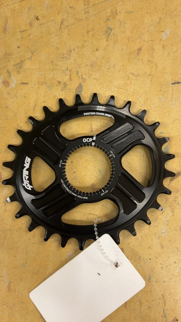 Rotor Q-Ring Oval Chainring 28T OCP Mount