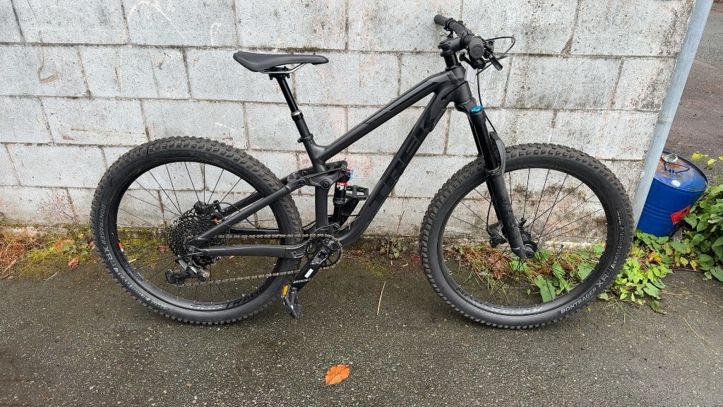 Trek Fuel EX 8 Mountain Bike - 27.5" Wheels