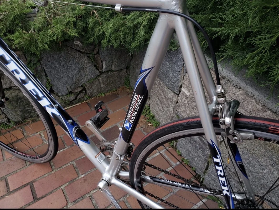 Trek USPS Edition Road Bike - Shimano Ultegra - North Vancouver - image 1