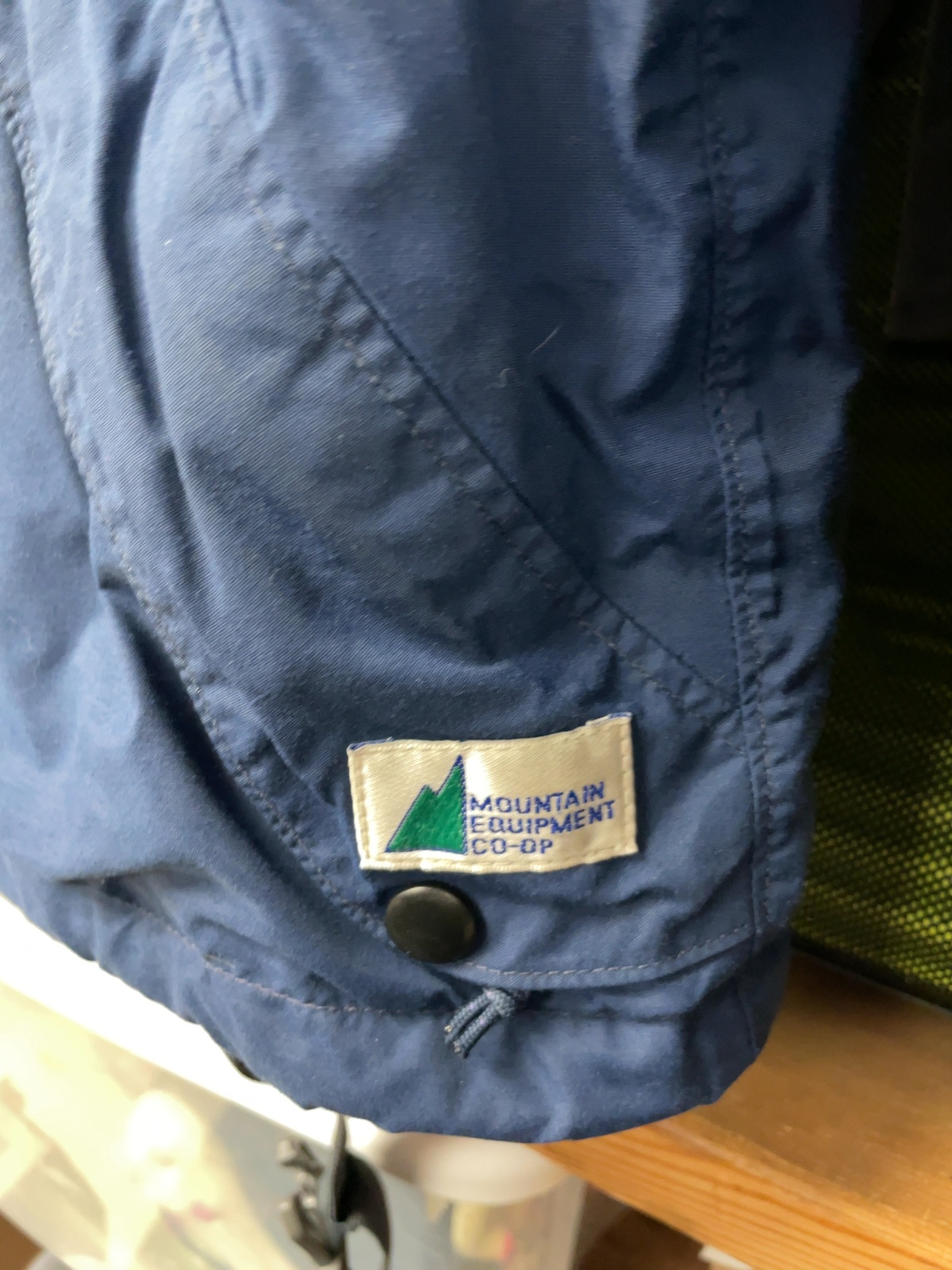 Mountain Equipment Co-op Hooded Rain Jacket Size Medium