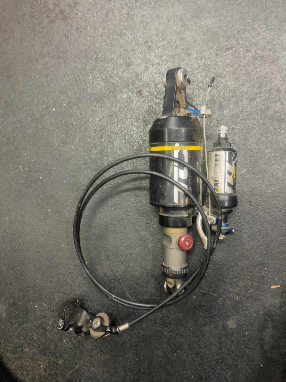 Scott TC Triple Action Rear Shock with Remote Fair