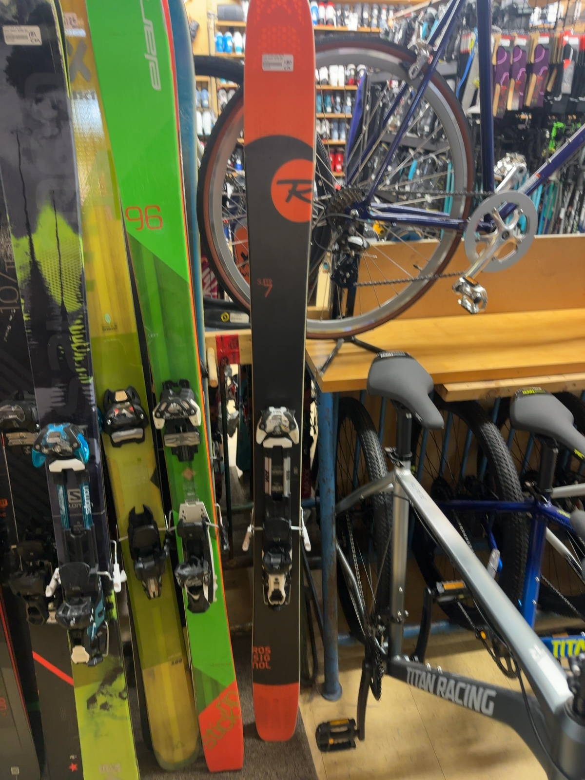 Rossignol Super 7 Downhill Skis with Look Bindings - 180 cm