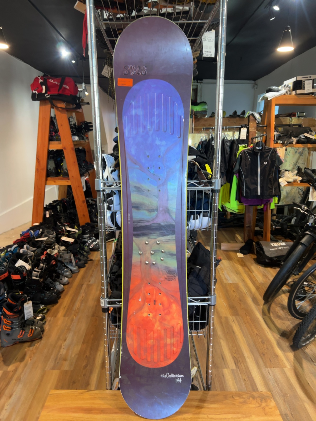 Sims The Collection Vintage Snowboard 144cm - Good