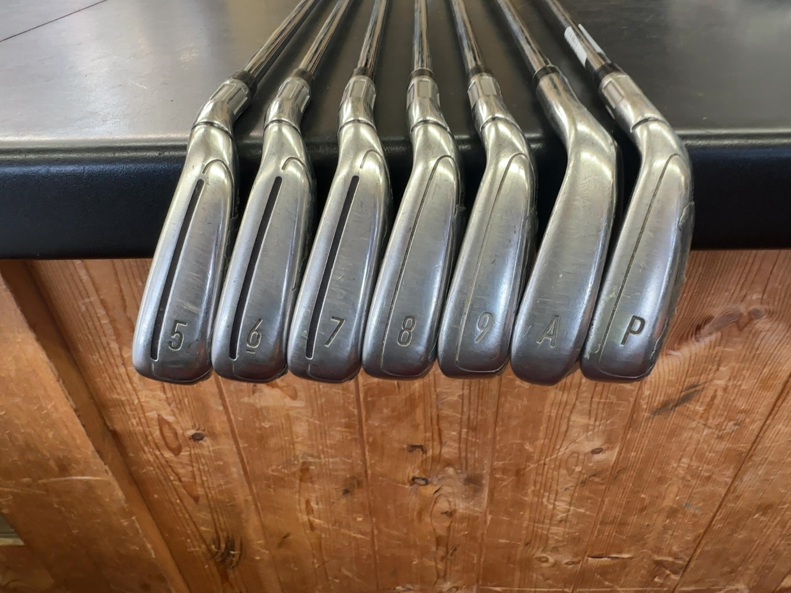 TaylorMade M6 Iron Set 5-PW, AW Steel Shafts