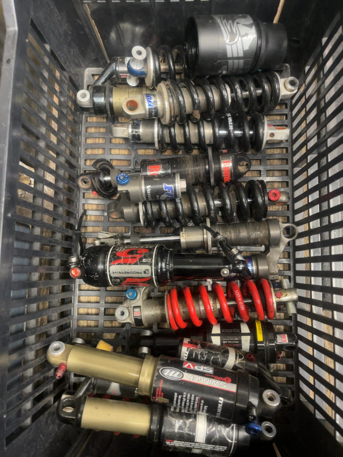 Assorted Mountain Bike Rear Shocks Lot Manitou Fox RockShox 5th lElement Fair