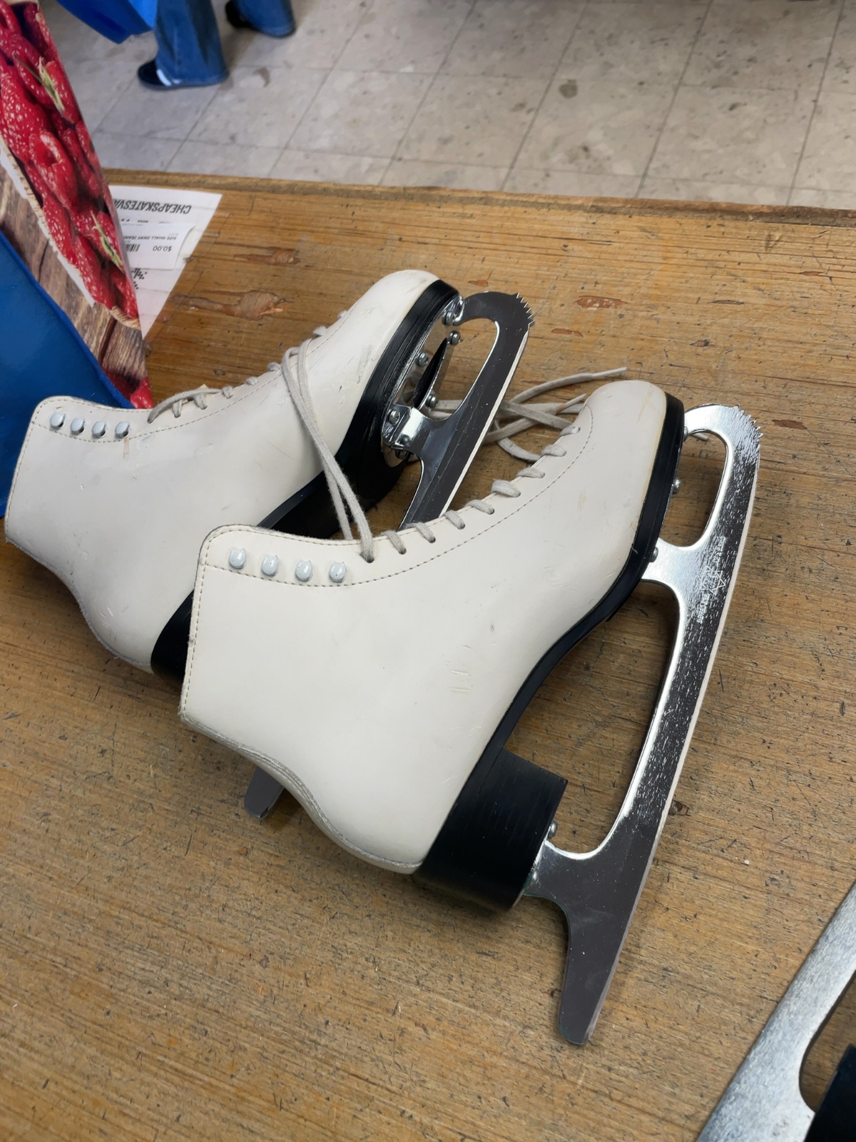 Gam Figure Skates Size 9