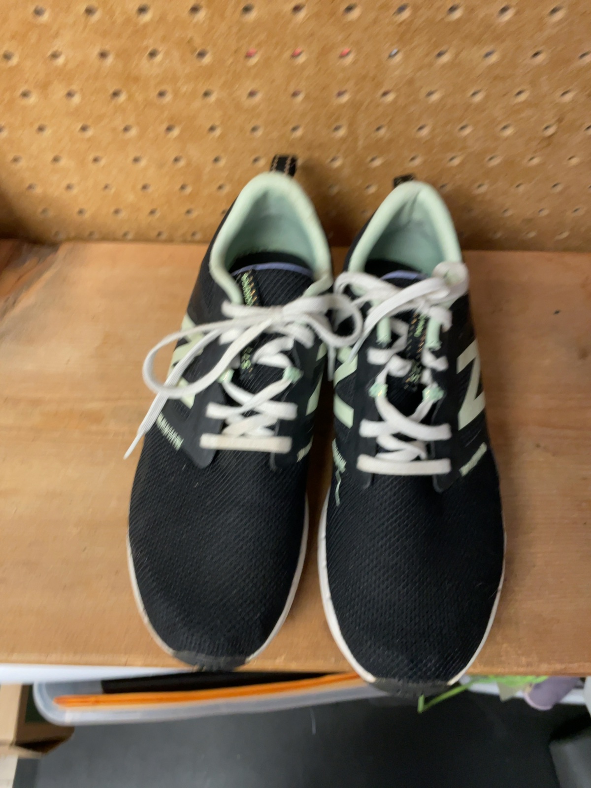 New Balance WX577FK5 Size 8.5 US Running Shoes
