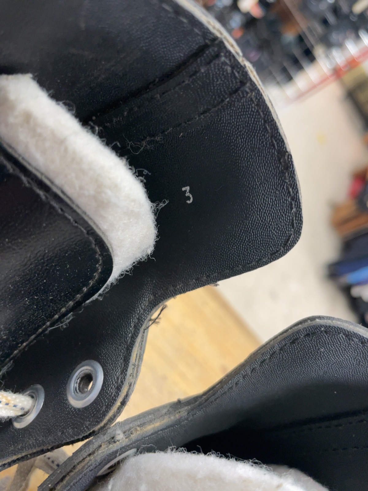 CCM Pro 196 Size 3 Hockey Skates