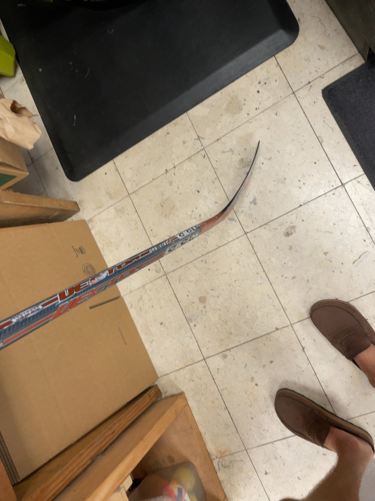 CCM Vector OPS V120.0 M. Recchi Senior Right Hand Hockey Stick